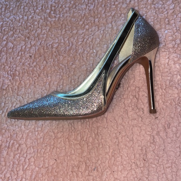 Michael Kors 4 inch Heels size 7.5/8 - Picture 2 of 6